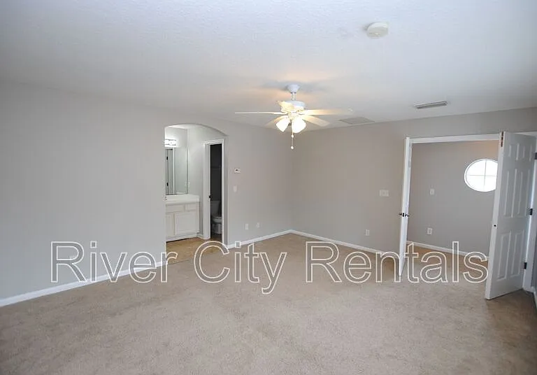 2628 Ashfield Ct — Photo 7