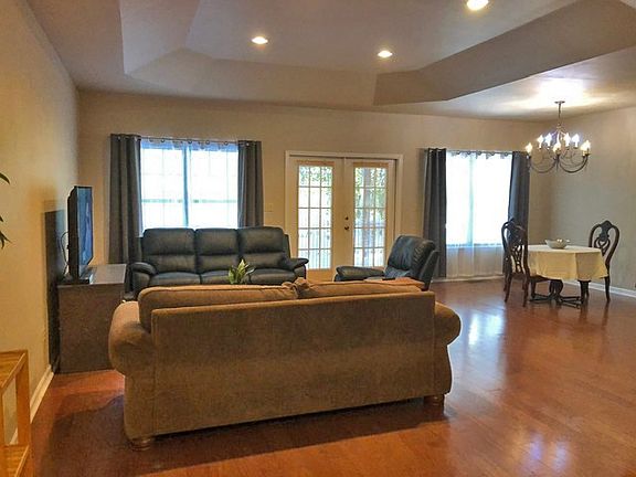 3rd image of 65 Frances Dr