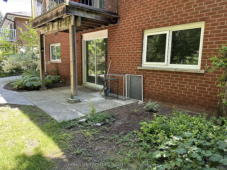 11 Alpaca Dr #B — Photo 4