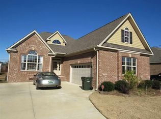 525 Chrislyn Dr, Gadsden, AL 35901