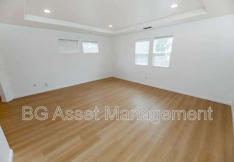 128 Kingfisher St — Photo 12