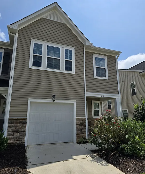 6318 Arpeggio Pl