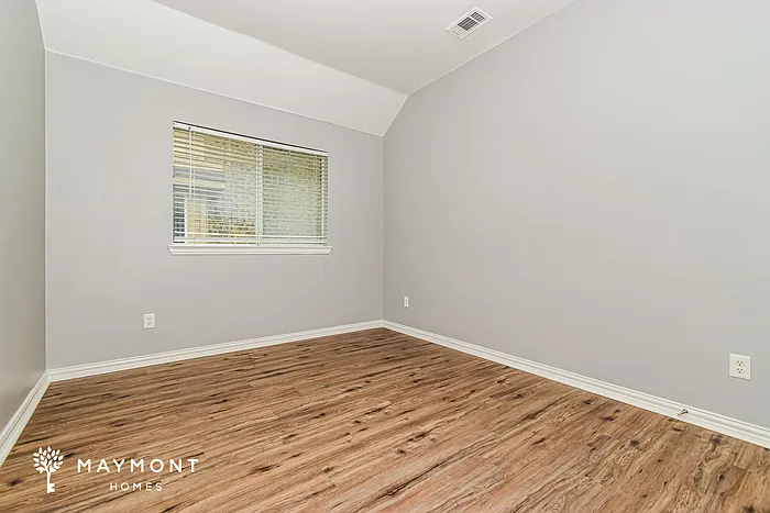 610 Fox Glen Dr — Photo 13
