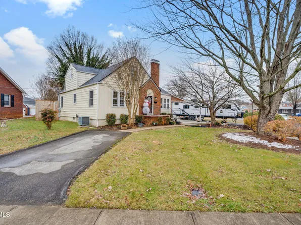 235 W F St, Elizabethton, TN 37643
