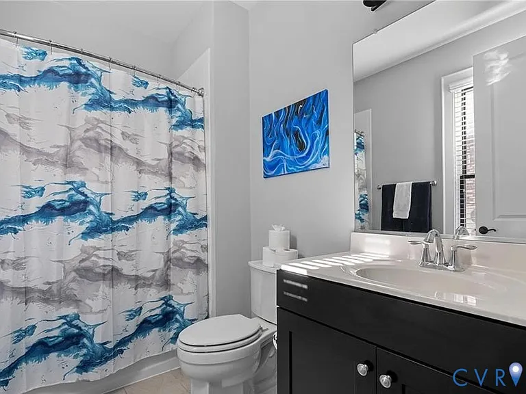 444 W 6th St — Photo 32
