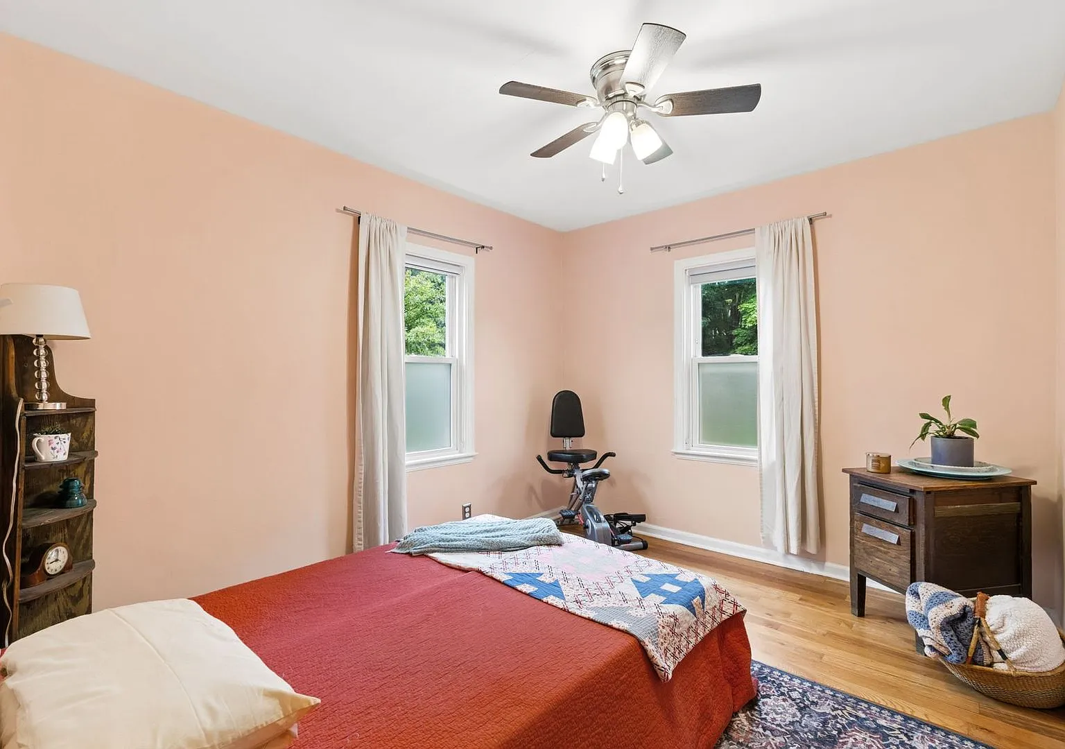 Unique Home in the Heart of Clintonville! — Photo 4
