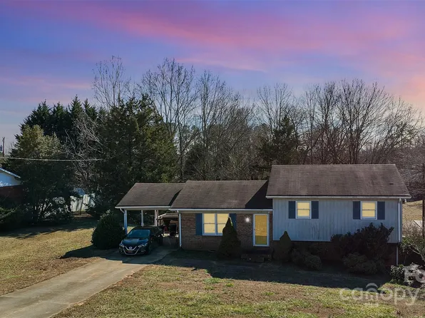 274 Trojan Ln, Forest City, NC 28043