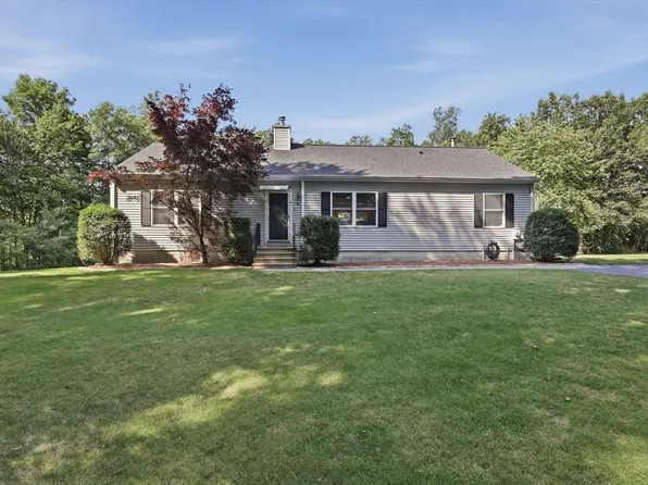 96 Clinton Rd, Sterling, MA 01564