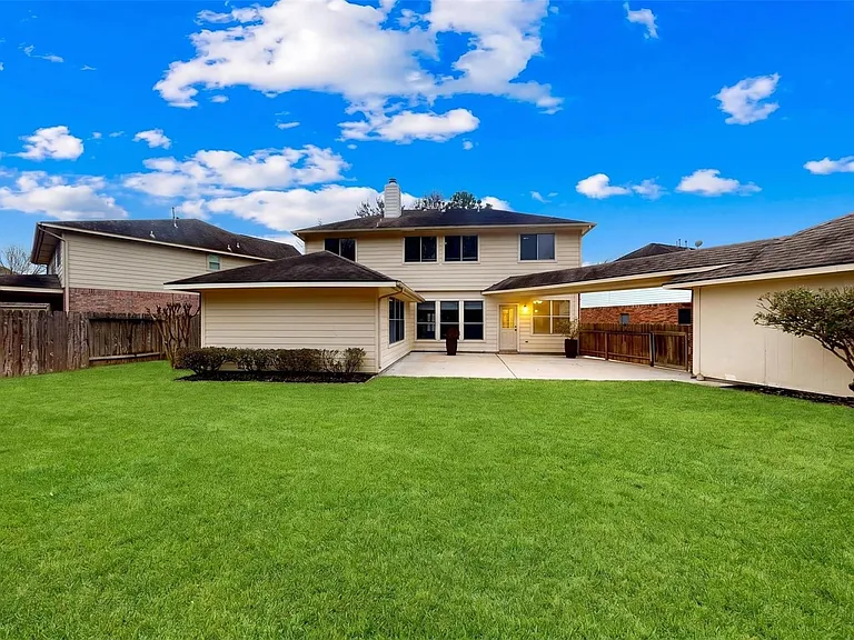 20802 Newbury Park Dr — Photo 46