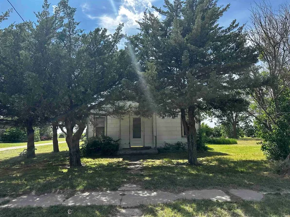 212 Main St, Zurich, KS 67663