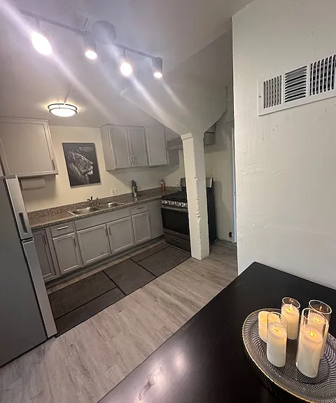 7408 Outlook Ave #A — Photo 39