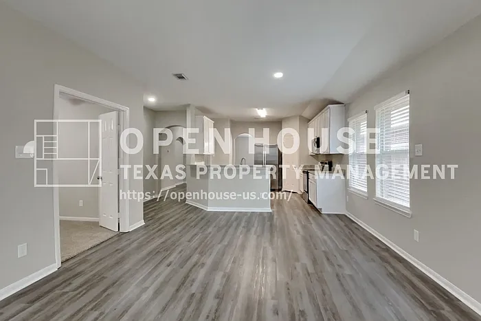 32411 Cross Spring Park Ln — Photo 4