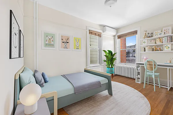 Sold by Compass | media 9