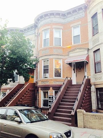 3 FAM - LANDMARK District