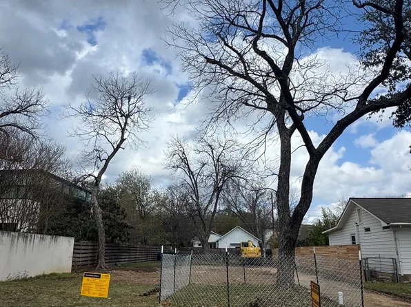 1916 W 38th St, Austin, TX 78731