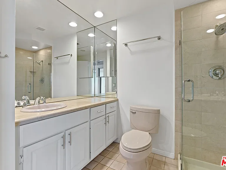 4316 Marina City Dr #531 — Photo 10