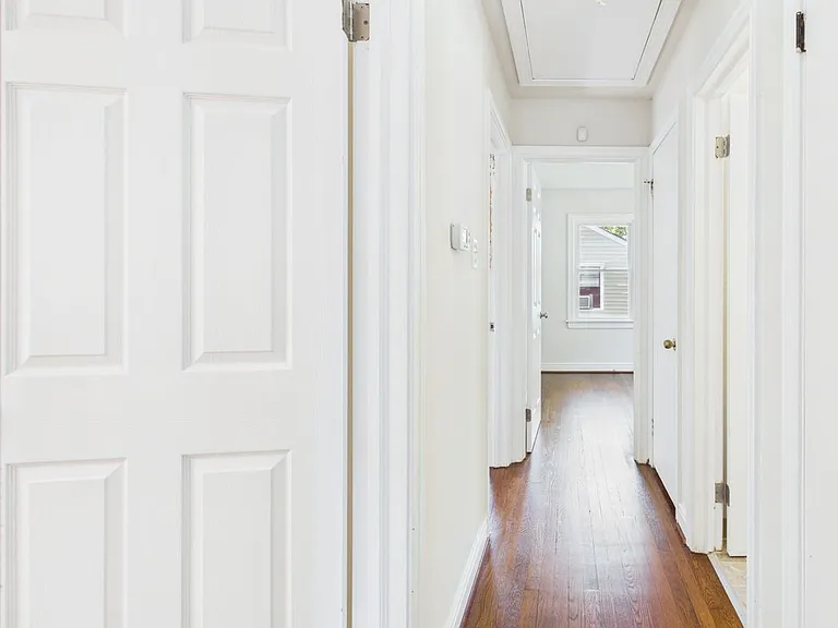 955 Barlen Dr — Photo 12