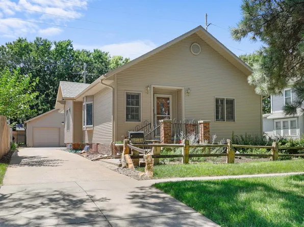 1407 N Denver Ave, Hastings, NE 68901