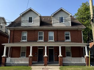 400 Brock St #3, Kingston, ON K7L 1T1