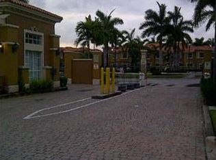 637 SW 107th Ave, Pembroke Pines, FL 33025