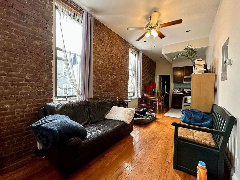 1st image of 206 Wyckoff Ave #2L
