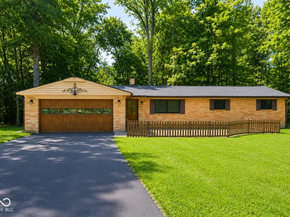 8224 S Dyson Dr, Nineveh, IN 46164