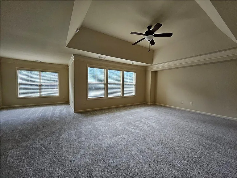 3155 Stonecrest Dr — Photo 14