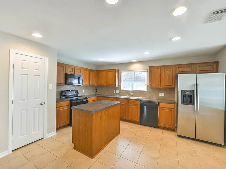 21115 Amber Crossing Dr — Photo 25