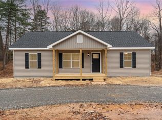 129 Lake St, Elkin, NC 28621