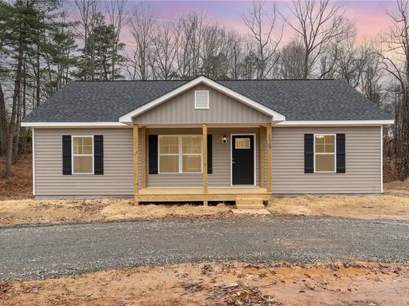 129 Lake St, Elkin, NC 28621