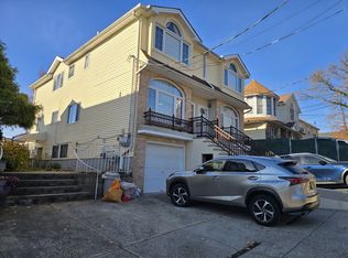 76 Bishop St #B, Staten Island, NY 10306