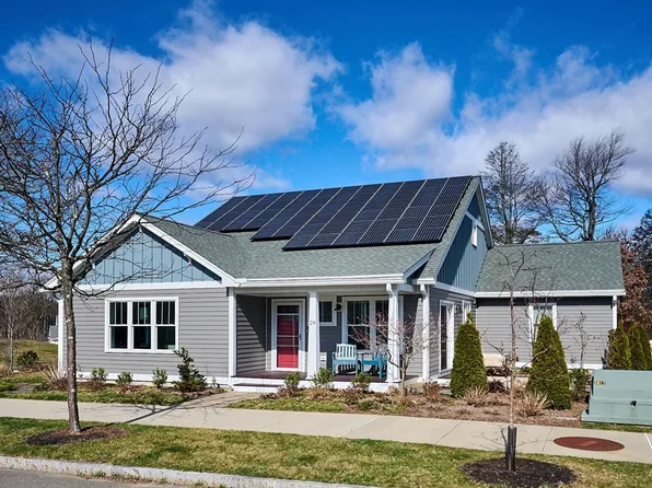 29 Ford Xing, Northampton, MA 01060