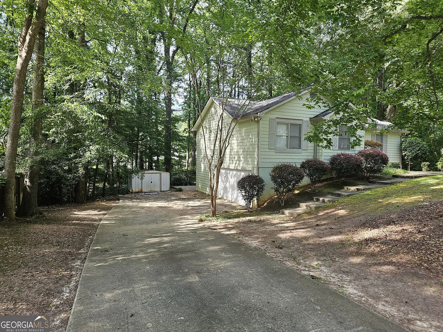 4 bed, 2.0 bath, 1410 sqft, $2,550 — Photo 3