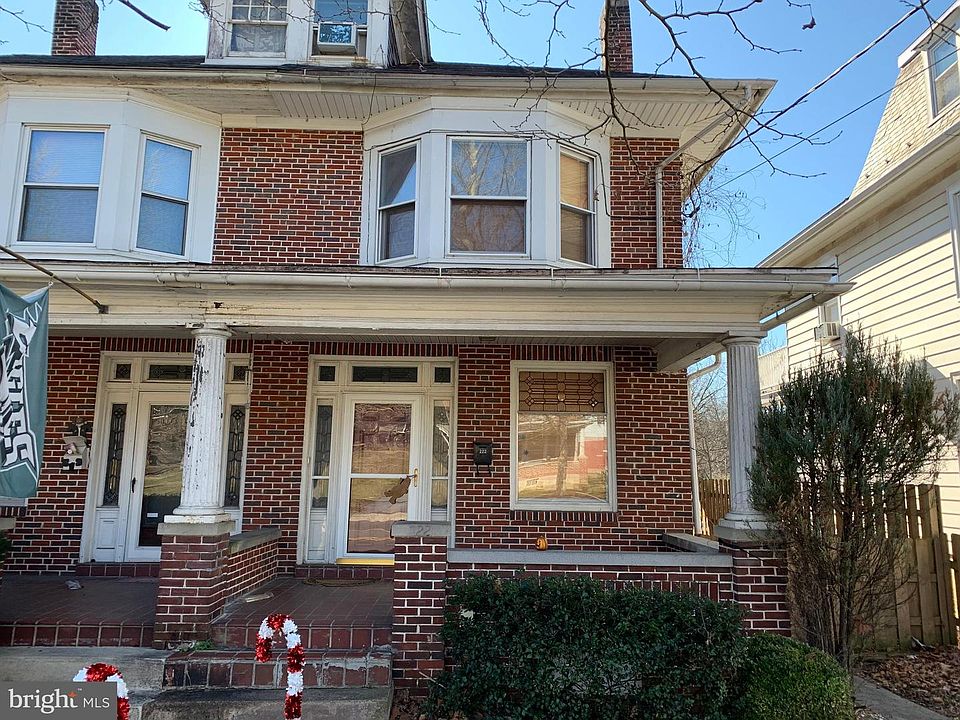 1st image of 222 E Penn Ave