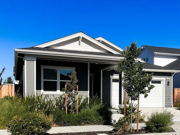 1329 Calabazas Drive, Windsor, CA 95492