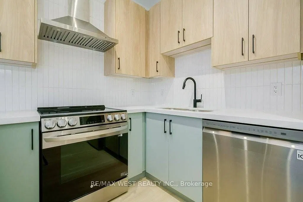 1 bed, $2,300 — Photo 4