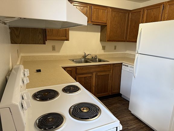 5th image of 2149 Michelle Ct #G
