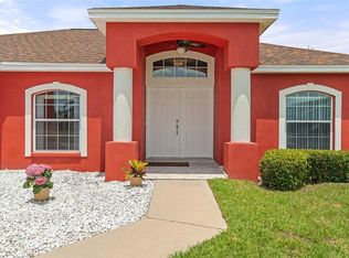 318 Highland Meadows Dr, Davenport, FL 33837