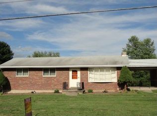 1230 Clearfield Rd, Nazareth, PA 18064