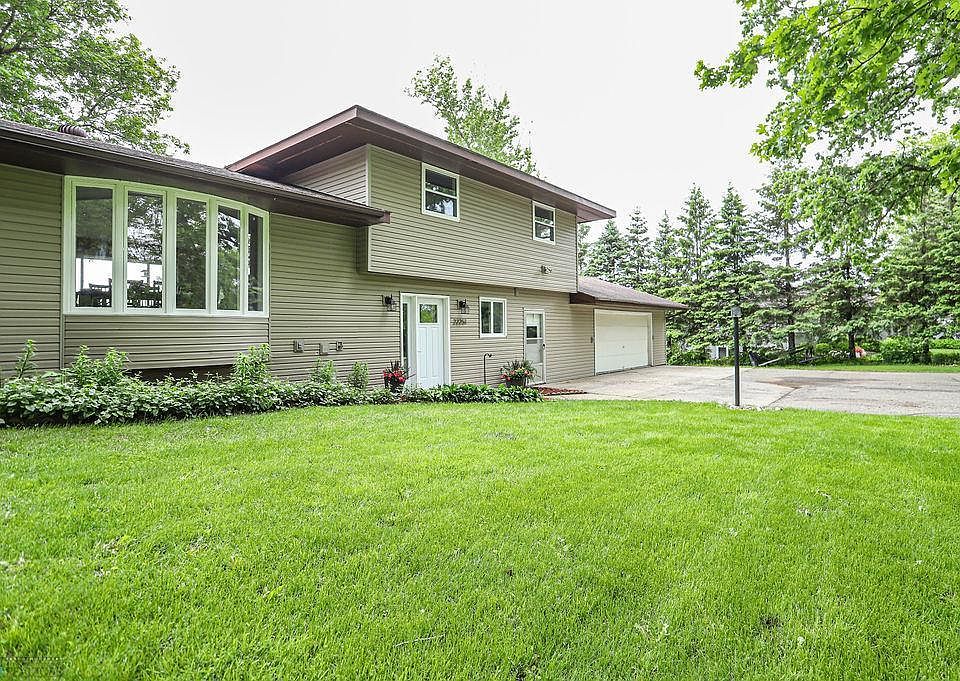 1st image of 22251 River Oaks Dr