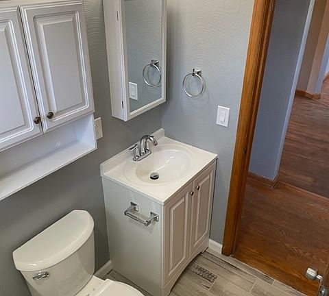 2nd image of 105 Kinamrok St