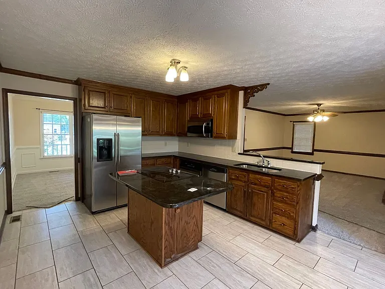 403 Coach Hovis Dr — Photo 9