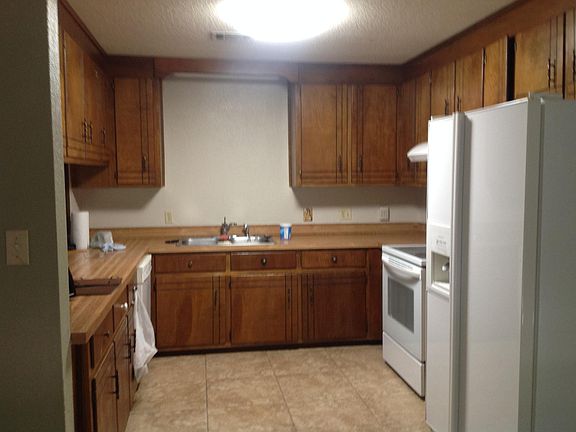 4th image of 6015 Laurelwood Dr