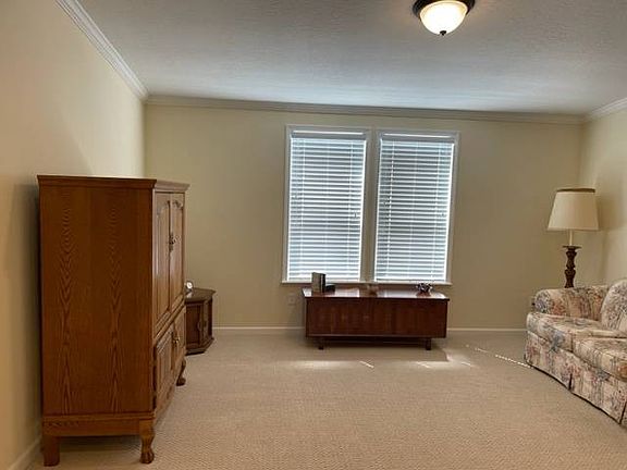 5th image of 2701 34th St N #436
