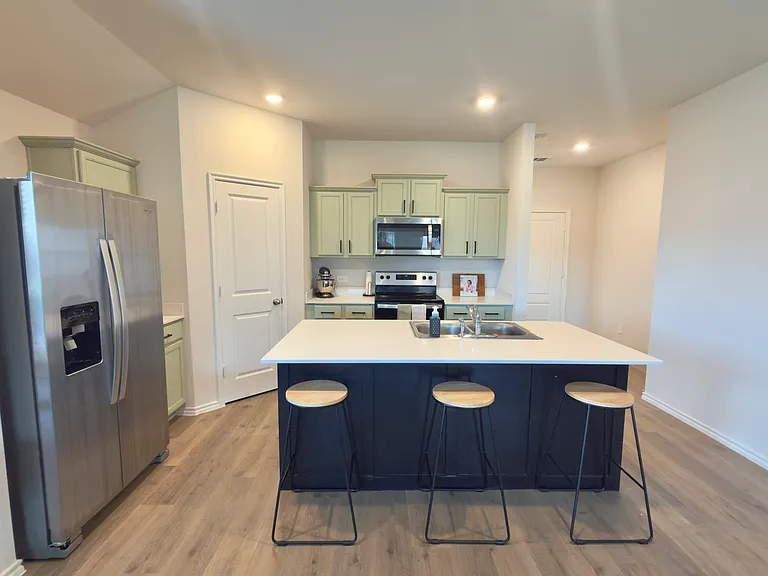 347 Boxwood Dr — Photo 5