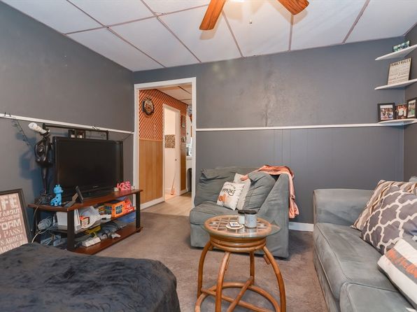 boston-massachusetts-59121008 picture