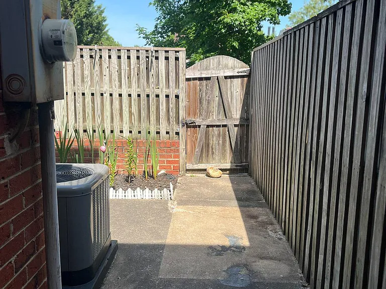 2435 18th St NE #2435 — Photo 32