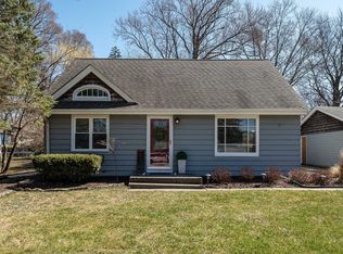 5120 S Brennan Dr, New Berlin, WI 53146