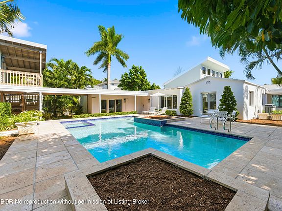 3rd image of 3208 N Flagler Dr