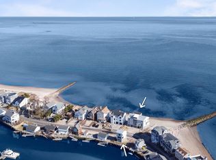 2115 Fairfield Beach Rd, Fairfield, CT 06824